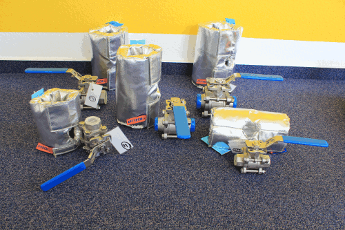 Beispiel Montage von Ventilisolierung Beispiel Montage von Ventilisolierung